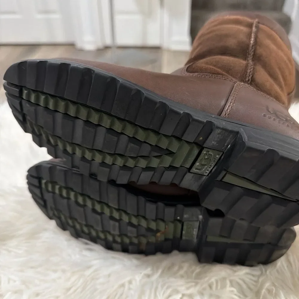 UGG cozy brown